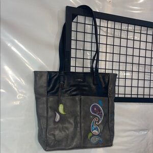 Espe - Elegant Shoulder Bag with Paisley Design- zipper closure